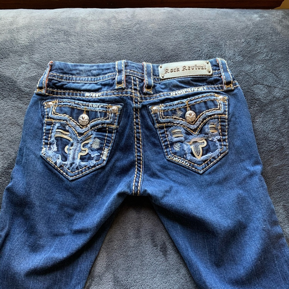 ❌SOLD❌ Rock Revival distressed skinny jeans